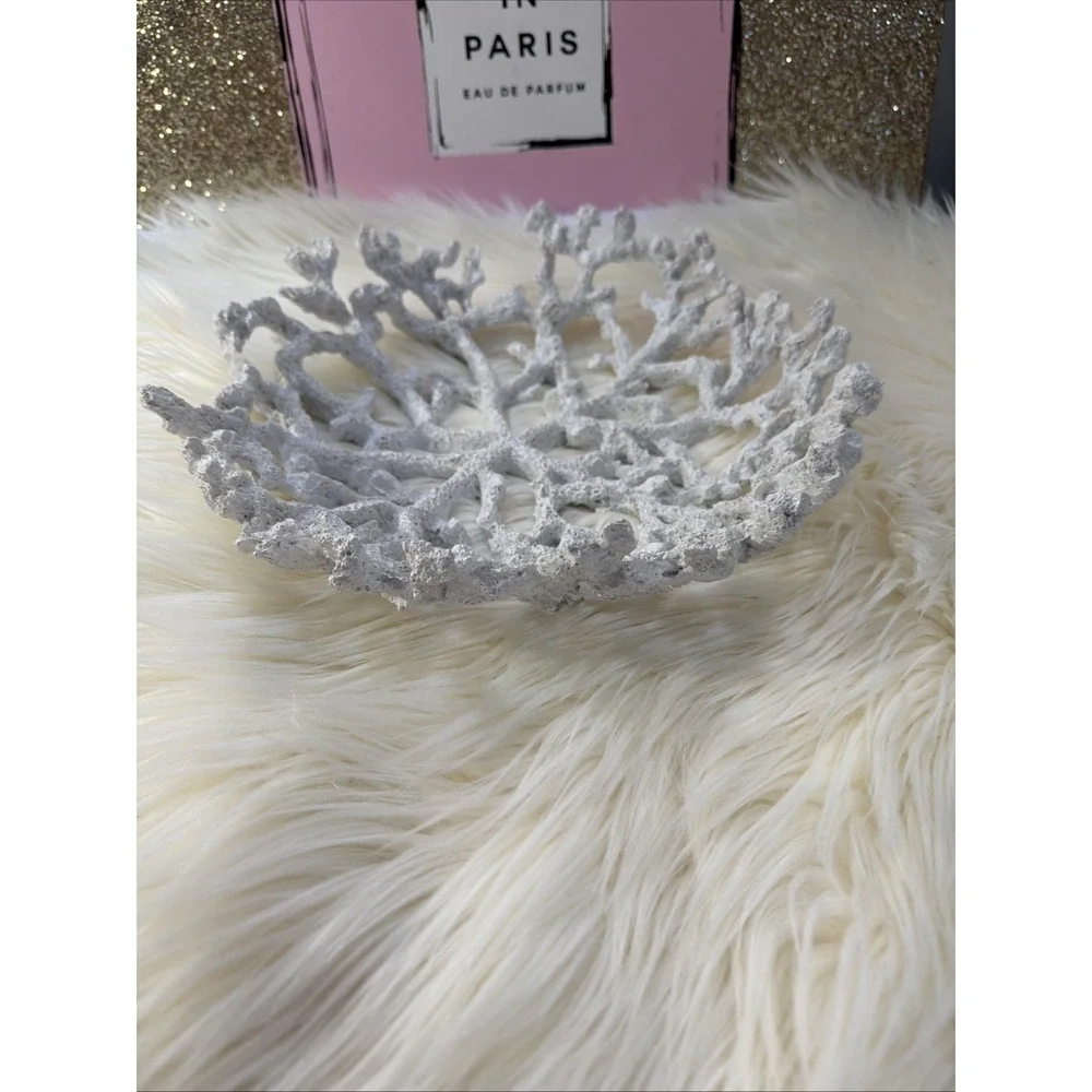 Centerpiece‎ Bowl Coral Reef Metal White & Gold Nautical Design Large Home Decor